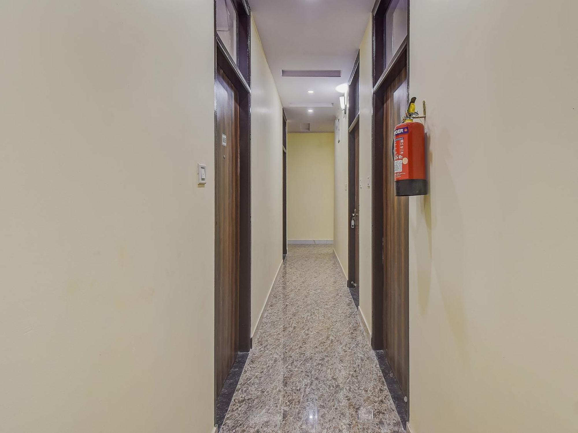Hotel O Royal Blue Jaipur Buitenkant foto